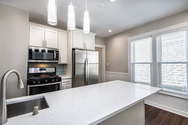 New Stainless Steel Appliances - 1016 E Pearson St