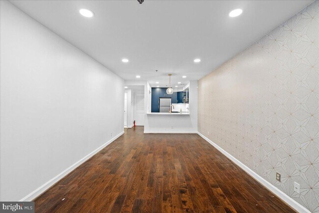 Foto del edificio - 120 Cameron St