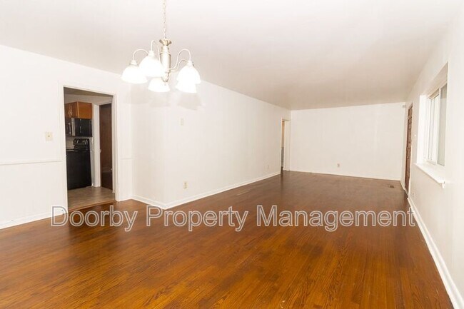 Foto del edificio - 1828 Dogwood Dr