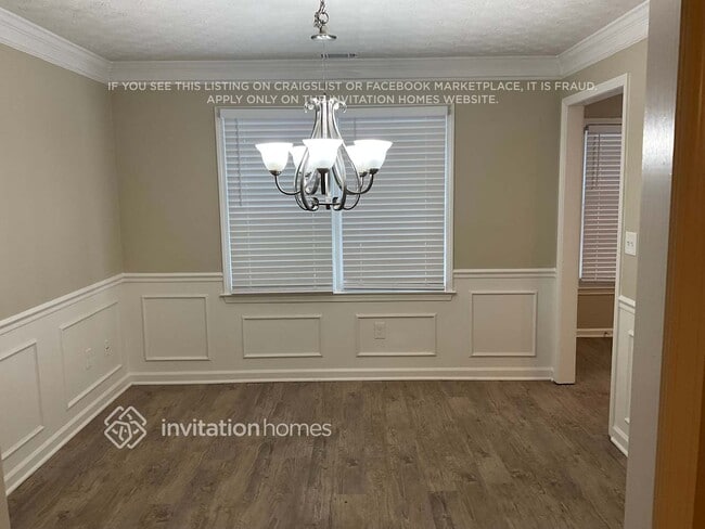 Building Photo - 2849 Meadow Dr