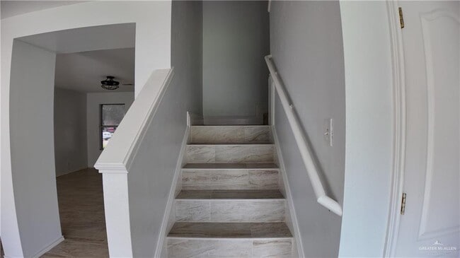 Building Photo - 15 Monette St