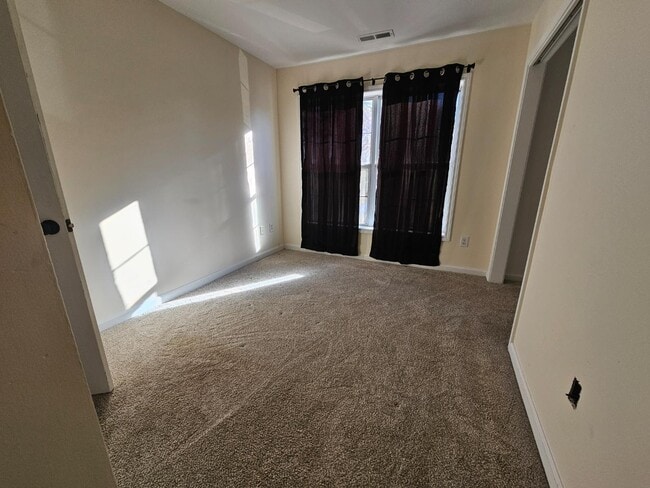 Foto del edificio - 7322 Fleming Rd