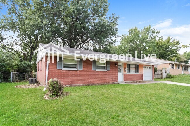 Foto del edificio - 859 Heatherstone Dr