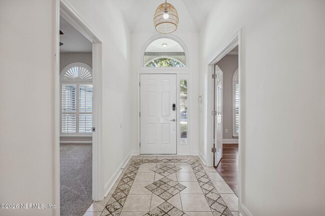 Building Photo - 3447 Heron Dr N