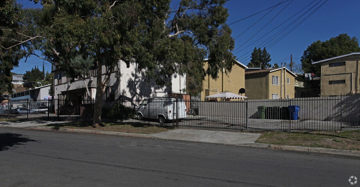 Foto del edificio - 311 S Avenue 59