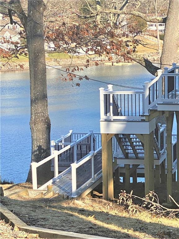 Building Photo - 105 Standish Rd