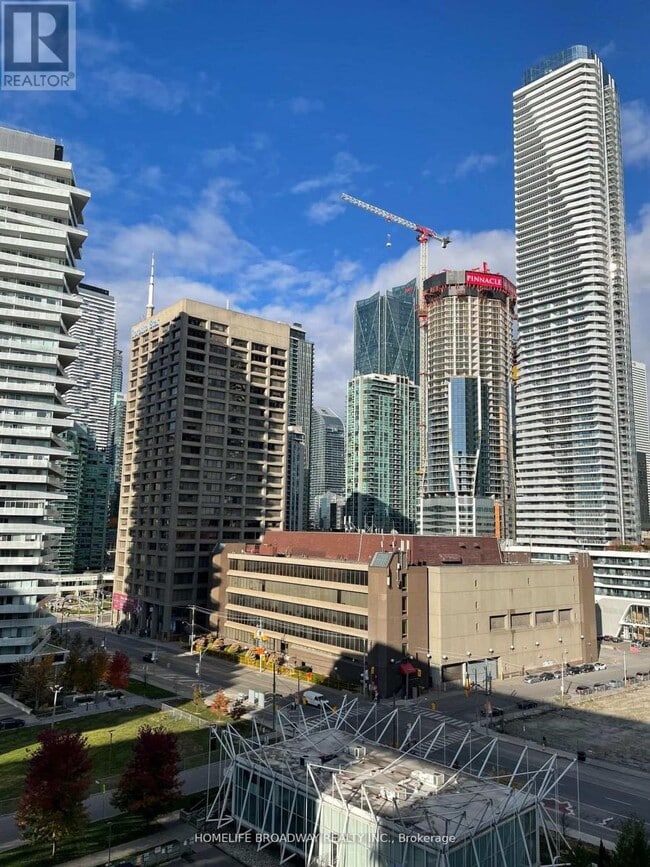 Building Photo - 39 Queens Quay E
