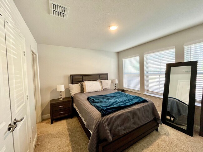 Building Photo - 131 Peach Orchard Ln