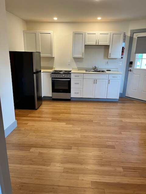 Kitchen - 188 S Champlain St