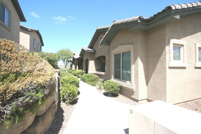 Building Photo - Spectacular furnished, 1st floor, 3 bedroom, 2 bath condo located in gated community of Sunset Cl...