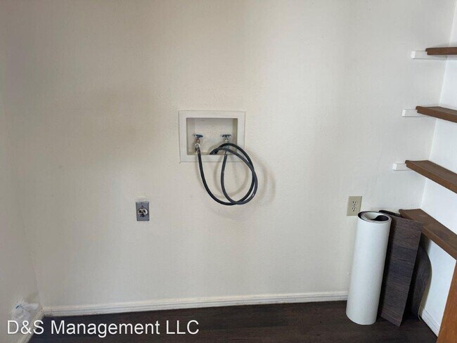 Foto del edificio - 3 br, 1.5 bath House - 4 Miller Dr.