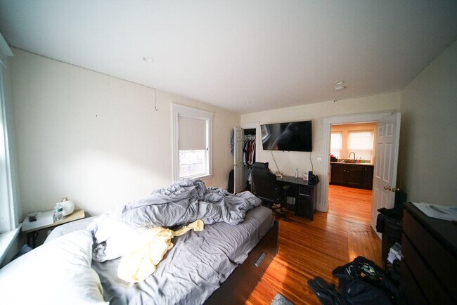 Building Photo - 6 Sawyer Terrace