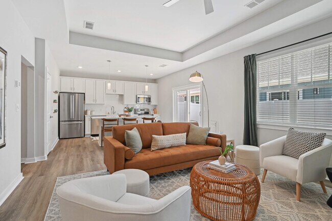 Foto del edificio - 2736 Railyard Rd