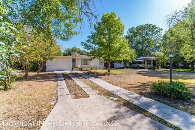 Building Photo - 3 br, 2 bath House - 447 Harmon Dr