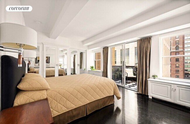 Foto del edificio - 40-44 E 61st St