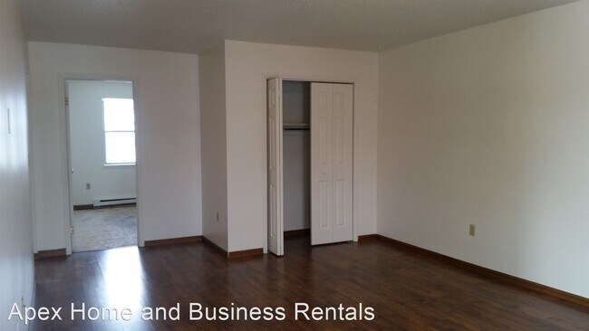 Building Photo - 122 Jackson Pl