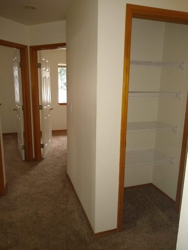 Foto del edificio - 5769 N Lachaise Ln