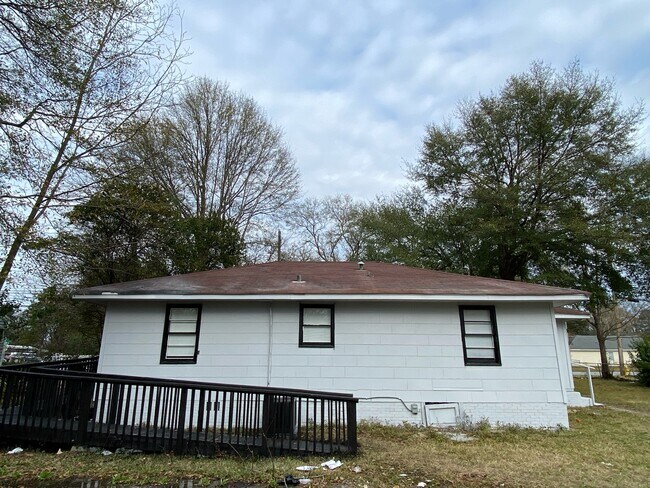 Foto del edificio - 3110 Cusseta Rd
