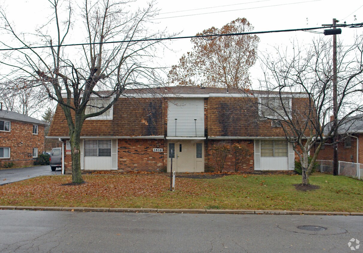 1616 Radio Rd, Dayton, OH 45403 Apartments in Dayton, OH