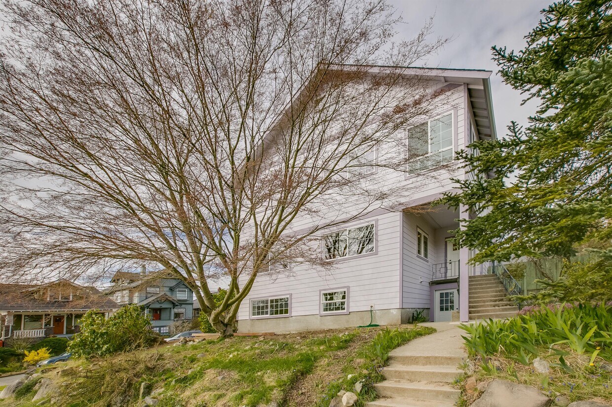 Primary Photo - 1502 N 41st St