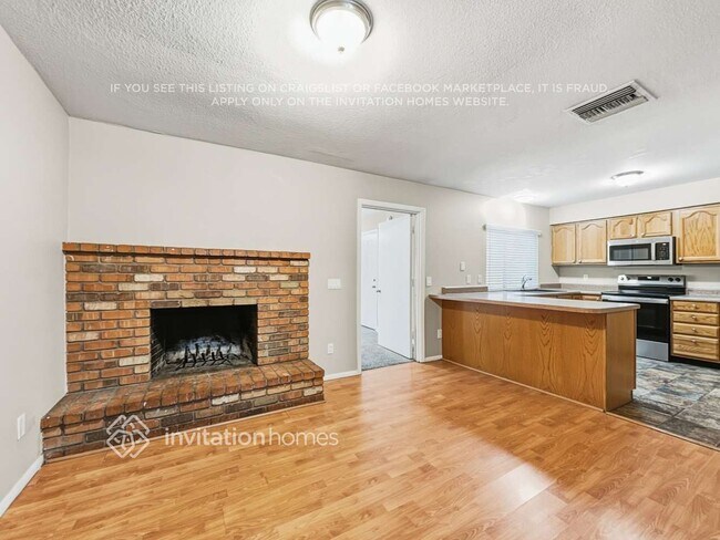 Foto del edificio - 6325 W Purdue Ave