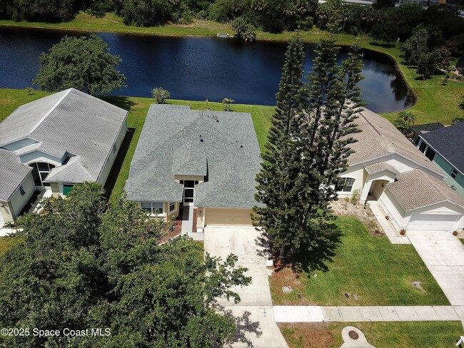 Building Photo - 8049 Bracken Ln
