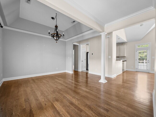 Building Photo - 541 Park Meadows Dr
