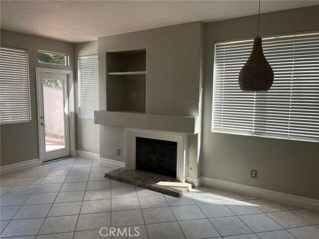 Building Photo - 138 Melrose Dr