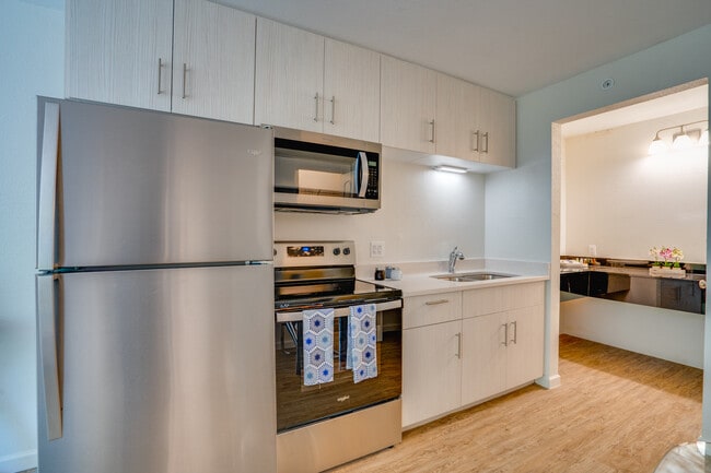 Building Photo - West Bay Village LLC