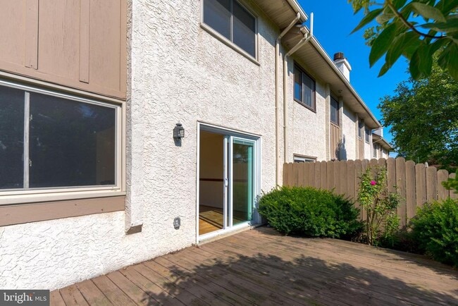 Building Photo - 103 Josephs Way