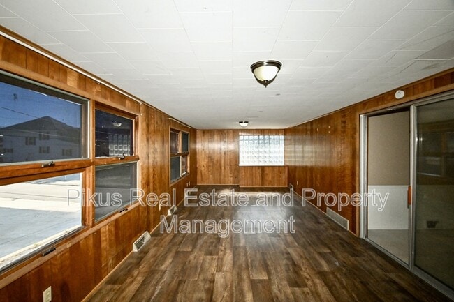 Foto del edificio - 119 7th St NW