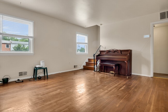 Building Photo - 5705 Rollins Ln