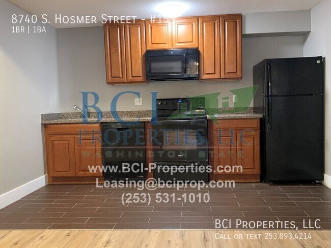 Building Photo - 8740 S Hosmer St
