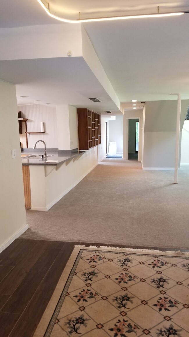 Building Photo - W4019 Oakwood Dr