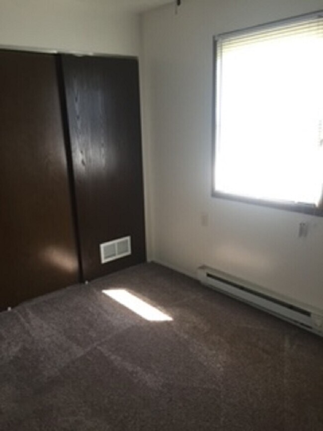 25 Arlington Ave Unit 7, Thornville, OH 43076 Apartments in