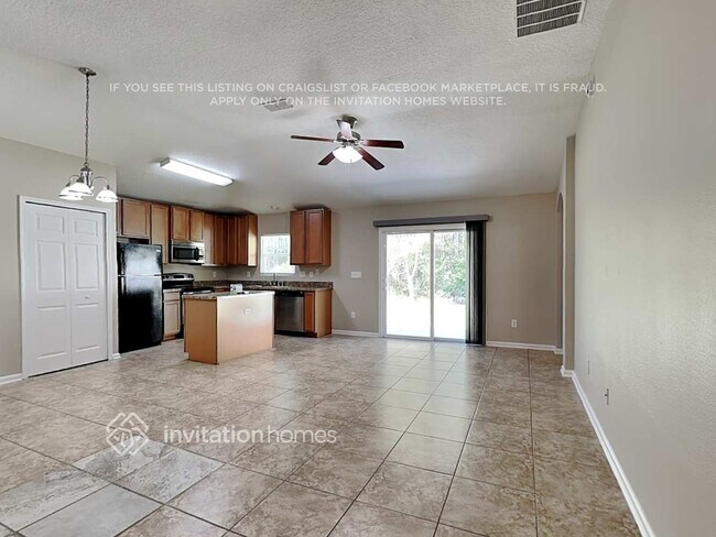 Building Photo - 96393 Commodore Point Dr