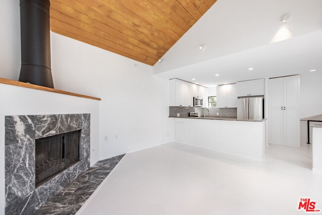 Building Photo - 29235 Heathercliff Rd