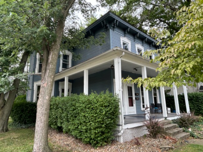 Building Photo - 38116 Wilson Ave