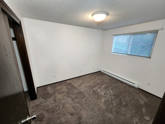 Building Photo - 2500 Howard Ave