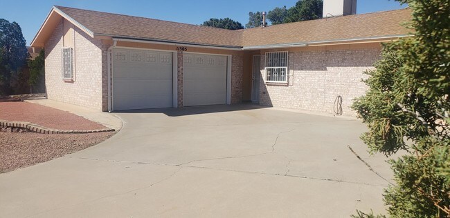 Building Photo - 11505 Tony Tejeda Dr