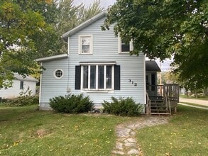 Building Photo - 312 Division St