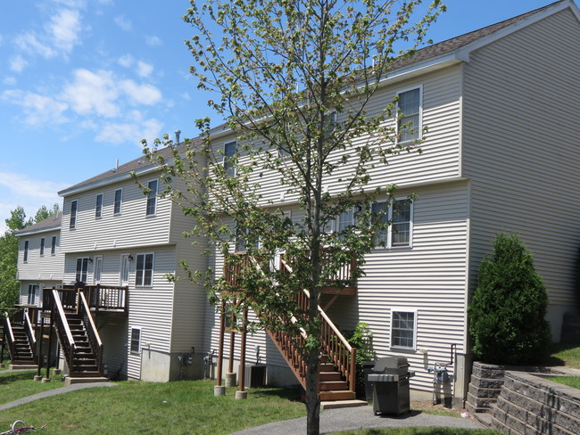 Building Photo - Robbins Nest Townhomes