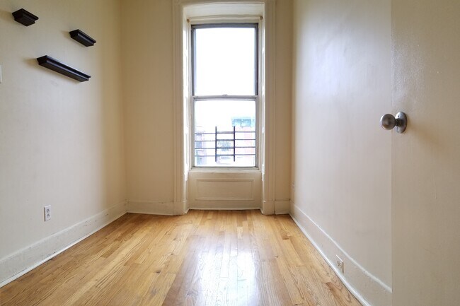 Small Bedroom / Office - 841 Greene Ave