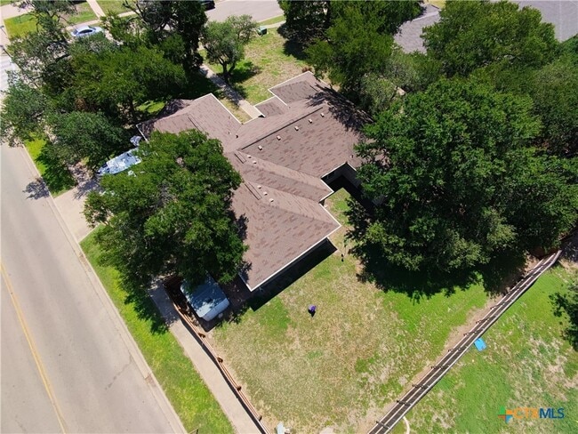 Building Photo - 5601 Hunters Ridge Trail