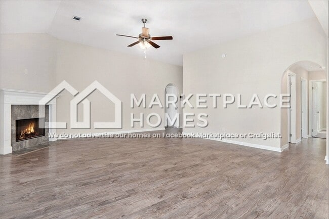 Building Photo - 57 Landing Pl