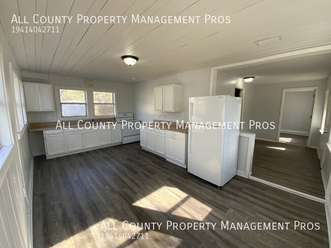 Photo - 2017 12th St W Apartment