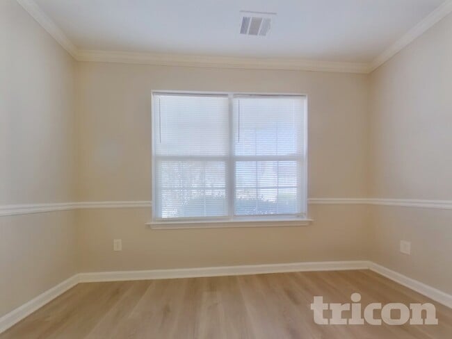 Building Photo - 1047 Winterglen Way