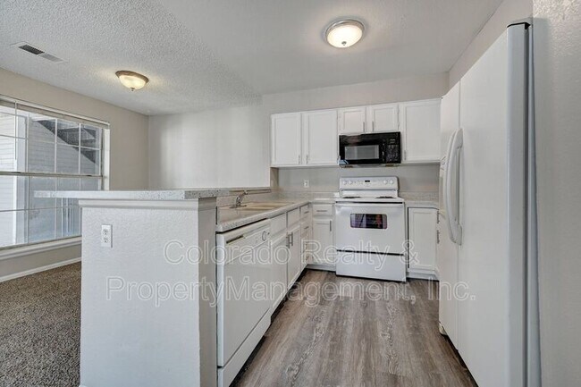 Building Photo - 4460 S Pitkin St