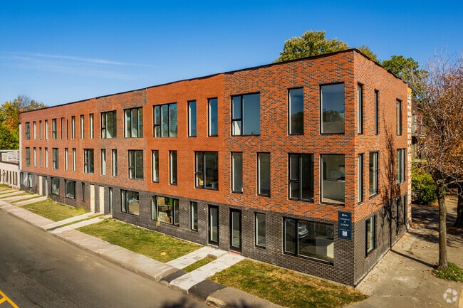 Photo du bâtiment - 675 Rue Butler