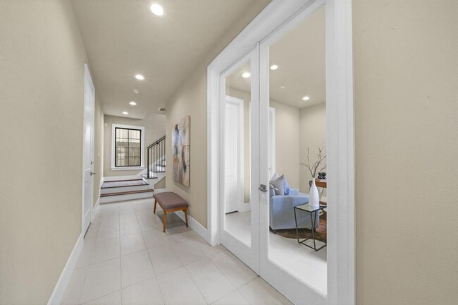 Building Photo - 2122 Blalock Rd